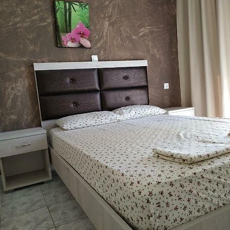 Lazaros Apartments Olympiakí Aktí Exterior foto
