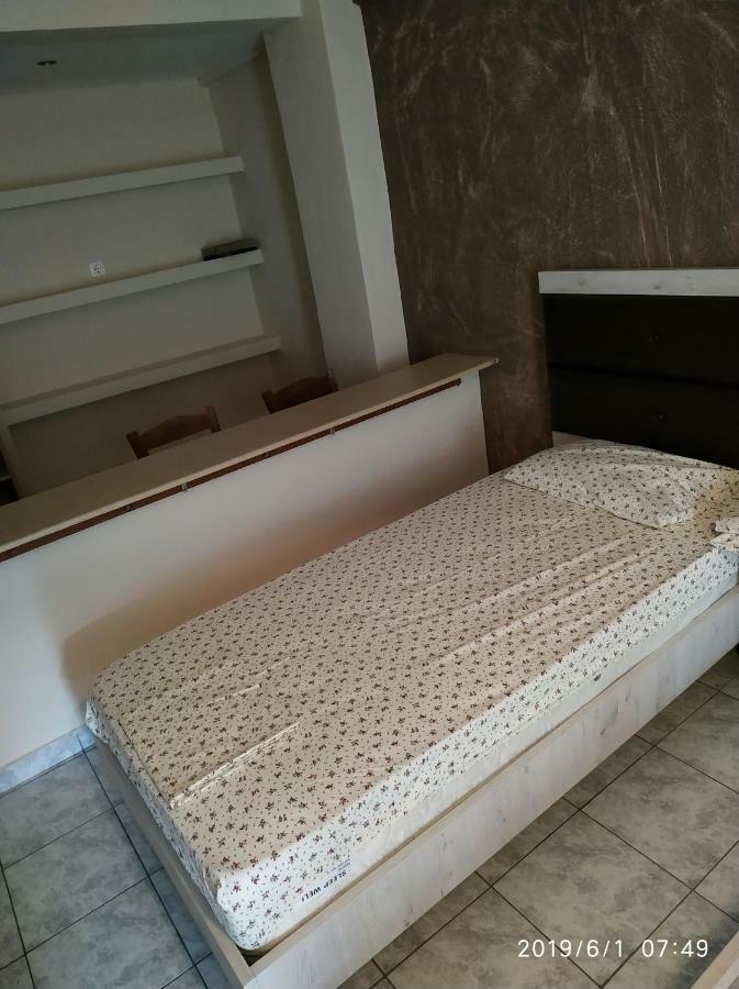 Lazaros Apartments Olympiakí Aktí Exterior foto